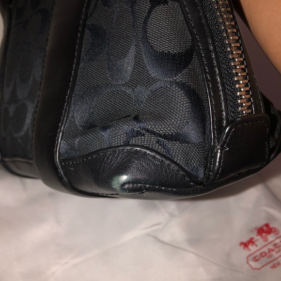 Black Coach purse - Picture 8 of 9